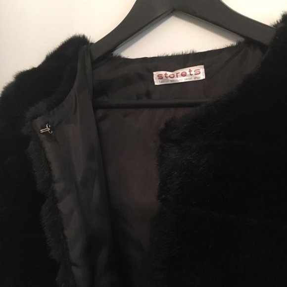 STORETS Black Faux Fur Jacket - Picture 4 of 4